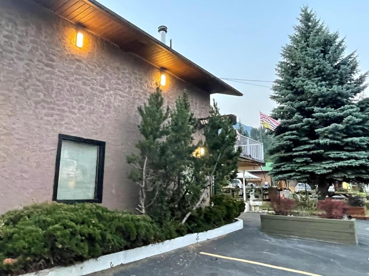Destination Inn Radium Hot Springs Buitenkant foto