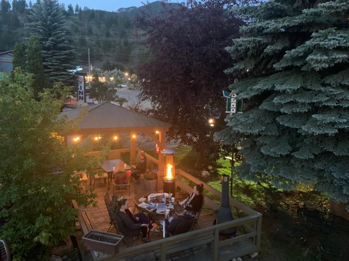 Destination Inn Radium Hot Springs Buitenkant foto